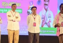 పదేళ్ల బీఆర్ఎస్ పాలనలో సంక్షేమం.. రెండున్నరేండ్ల కాంగ్రెస్ పాలనలో సంక్షోభం.