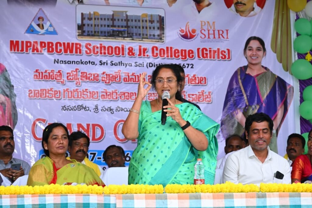 కార్పొరేట్ విద్యా సంస్థల సీట్ల కంటే ఎంజేపీ సీట్లకే డిమాండ్ ఎక్కువ