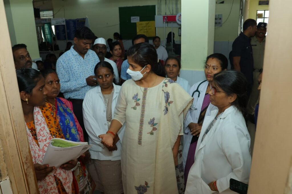ప్రసూతి ఆసుపత్రిలో గర్భిణులు, బాలింతలకు నాణ్యమైన వైద్య సేవలను అందించాలి